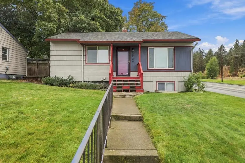 3204 E 20th Ave, Spokane, WA
